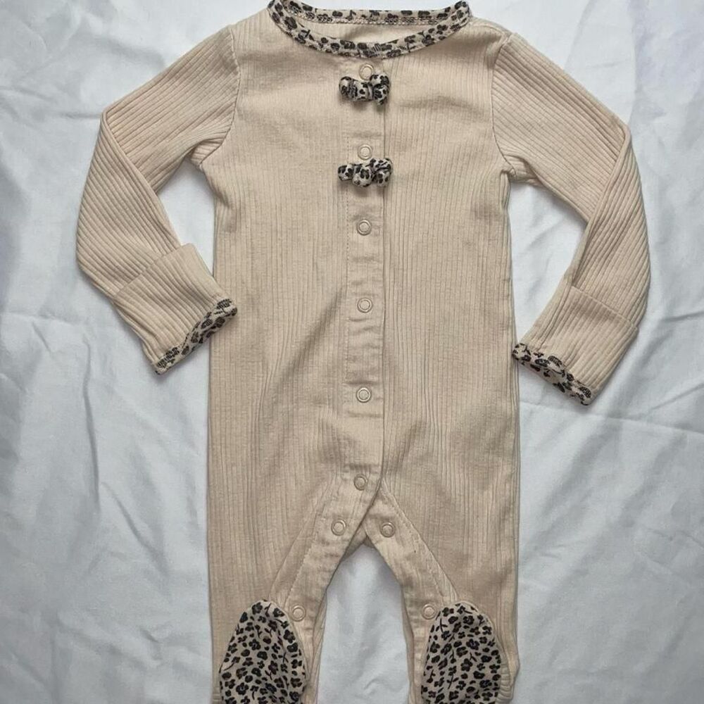 Cheetah brown zippie with bows pajamas by Carters